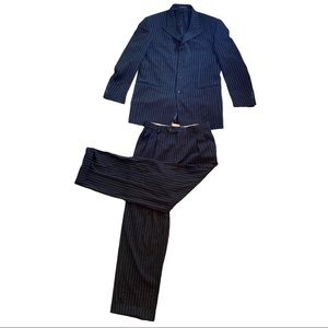 Vicci Uomo Pin Striped Suit 40R Jacket 33R Pant